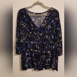 EUC Plus Size Black and Blue Top 2X